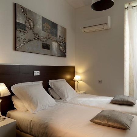 THC Latina Hostel Madrid Exterior foto